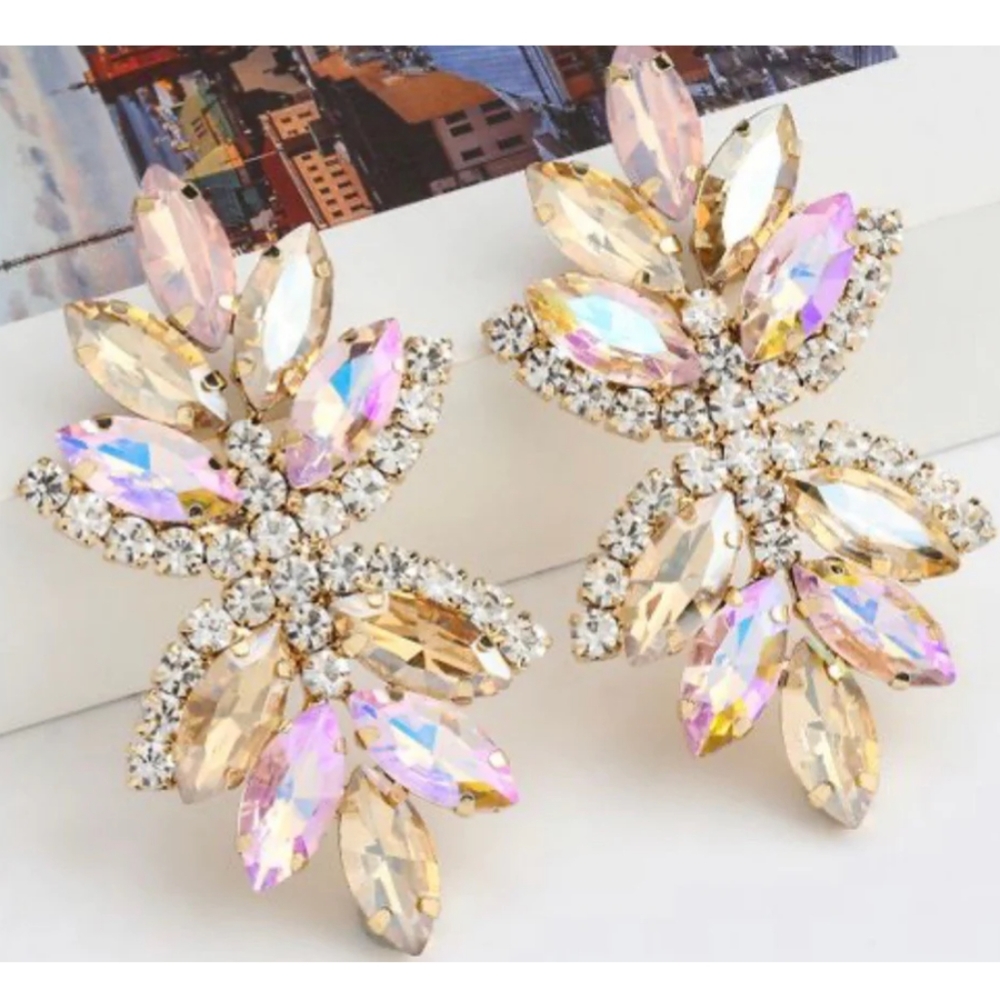 NIB Eye Candy Los Angeles Lux Collection Champagne Glass Crystal Earrings